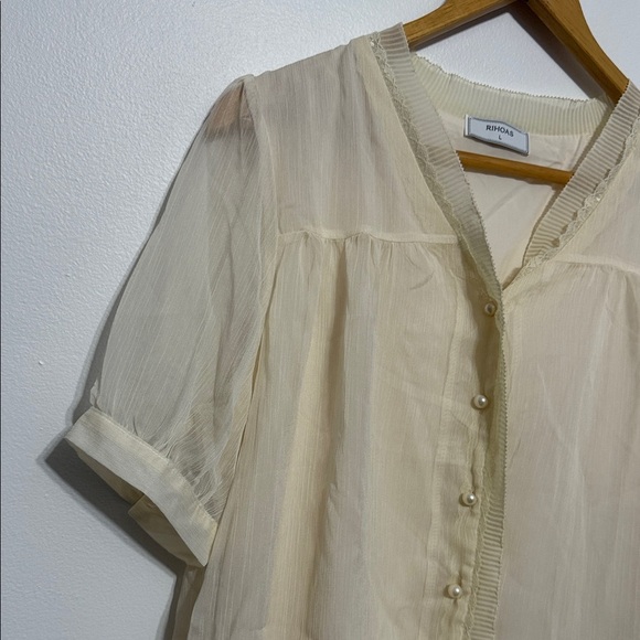 Rihoas Cream Pearl Button-Up Lux Blouse - Picture 3 of 12